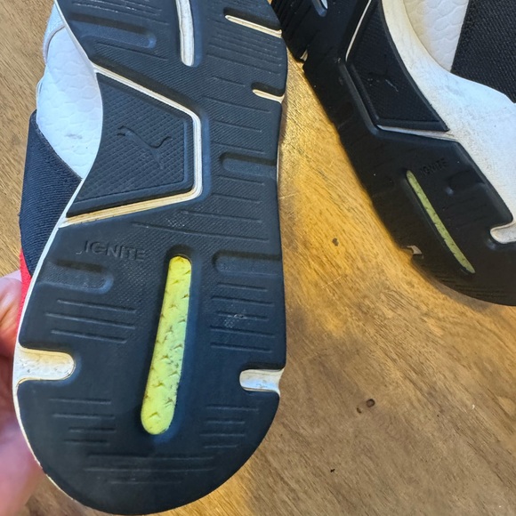 Puma running shoes in like new condition size 7,5 - Picture 6 of 10